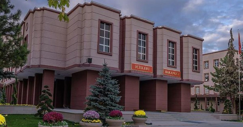 İçişleri Bakanlığı Uzman Yardımcılığı Alımı Yayımlandı, 300 Uzman Yardımcı Alınacak! 2 İçişleri-bakanligi-uzman-yardimciligi-alimi (3)